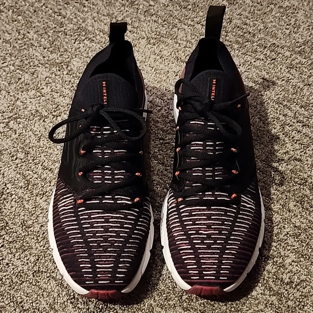 NWOT Under Armour Hovr Phantom 2 intelliknit speed form size 10 maroon/black - Picture 2 of 8
